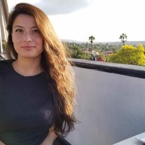 Meet your Posher, Iliana